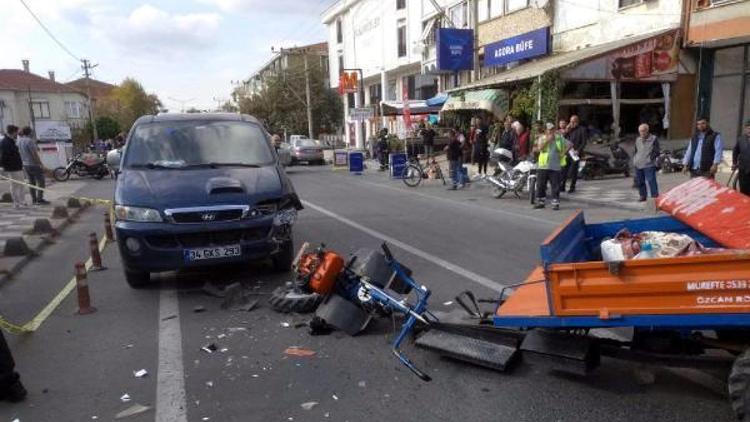 Minibüsle çarpışan patpat sürücüsü yaralandı