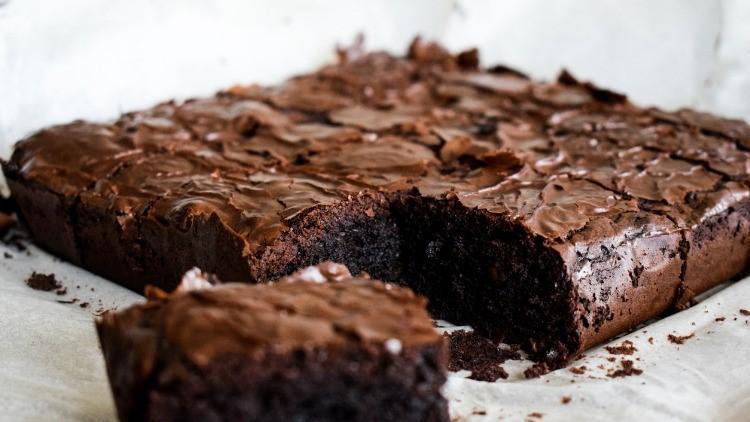 Ev yapımı gerçek browni tarifi markette satılanı aratmıyor. Bir yudumda hazzı yaşatıyor…