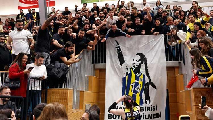 Fenerbahçe maçında pankart krizi