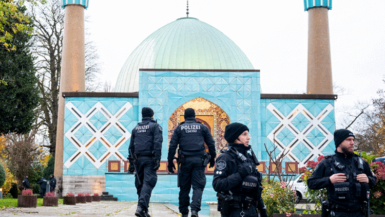 Almanya’da İran destekli cami derneklerine baskın