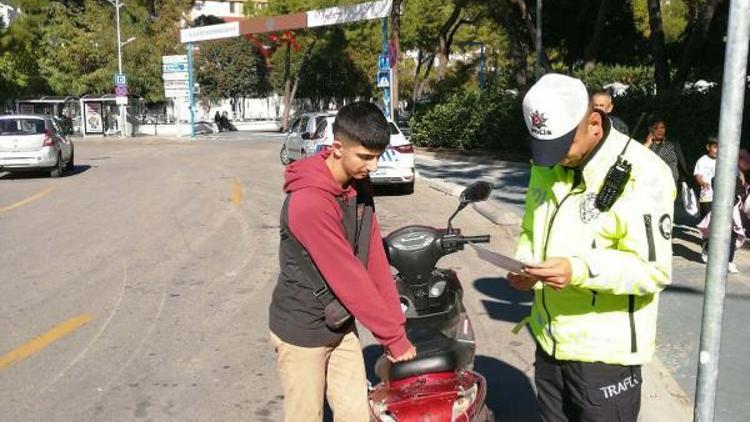 Muğlada elektrikli bisiklet sürücülerine toplam 29 bin lira ceza