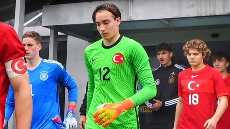 Real Madrid, Arda Gülerin ardından Trabzonsporun genç oyuncusu Onuralp Çevikkan için devrede
