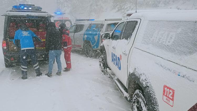 Boluda mahsur kalan kampçılar kurtarıldı