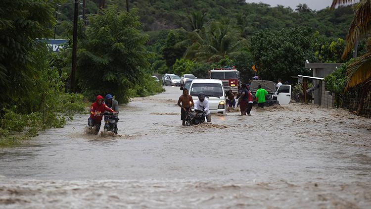 Dominik Cumhuriyetindeki sel felaketinde 21 kişi hayatını kaybetti