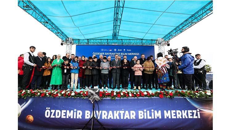 Trabzon Özdemir Bayraktar Bilim Merkezi açıldı