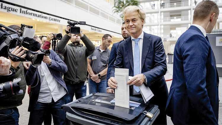 Hollanda’da sandık çıkış anketine göre aşırı sağcı Özgürlük Partisi’nin seçimi kazanması bekleniyor
