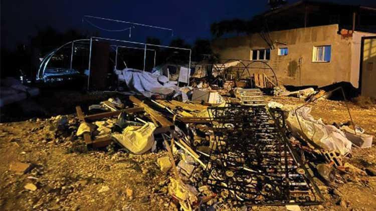 Hatay’da depremzedelerin kurduğu 5 çadır yangında kül oldu