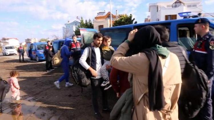 Ayvalıkta jandarma tarafından 36 kaçak göçmen yakalandı