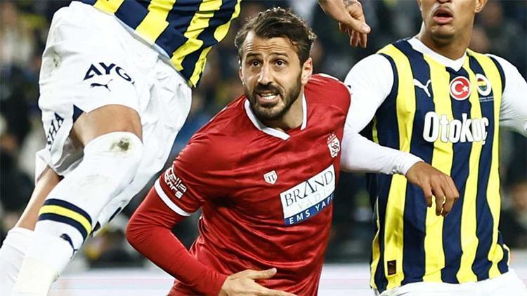 Sivassporlu Caner Osmanpaşa: Lig Fenerbahçe ile Galatasaray çekişsin diye değil