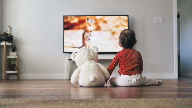 6 SORU 6 YANIT | Çocuklar ekranla ne zaman tanışmalı? ‘Sorun ekranların çocukları susturmak için kullanılmaları’
