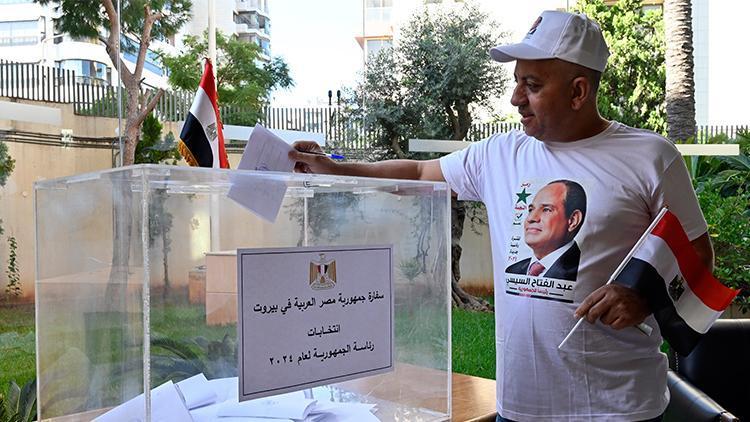 Mısırda halk cumhurbaşkanlığı seçimi için sandık başında
