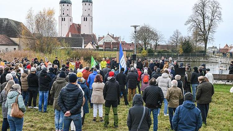 ‘İmparatorluk Vatandaşları’ darbe planı suçlamasıyla yargılanacaklar