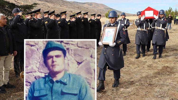 Mardinde şehit olan asker, 55 yıl sonra memleketine defnedildi