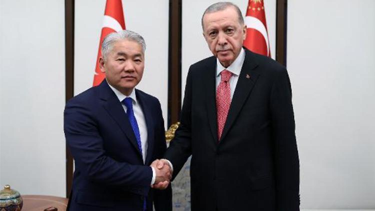Cumhurbaşkanı Erdoğan, Moğolistan Millî Güvenlik Konseyi Sekreteri Enkhbayarı kabul etti