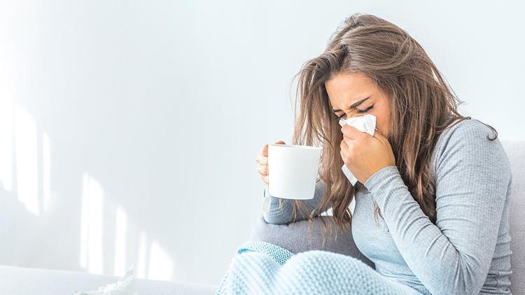 Geçmeyen hastalığın nedeni grip-covid kokteyli