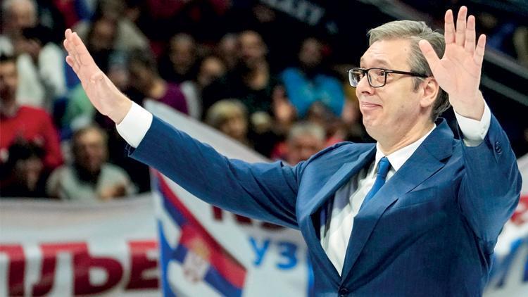 Sırbistan’da seçim günü: Vucic’in partisi favori