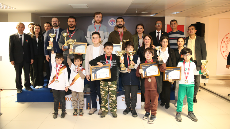 2. ROSATOM Mersin Bölge Satranç Turnuvasında şampiyonlar belli oldu