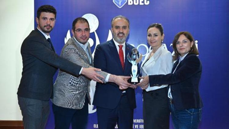 Boğaziçi Üniversitesi nin, Yılın Çevreci Yerel Yönetimi ödülünü Bursa Büyükşehir Belediyesi aldı