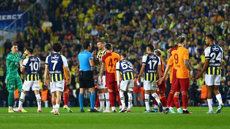 Fenerbahçe - Galatasaray derbisinde Süper Lig rekoru kırıldı Edin Dzeko ile Mauro Icardi tartışma yaşadı