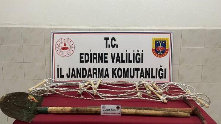 Edirne’de kaçak define kazısı yapan 6 kişiye gözaltı