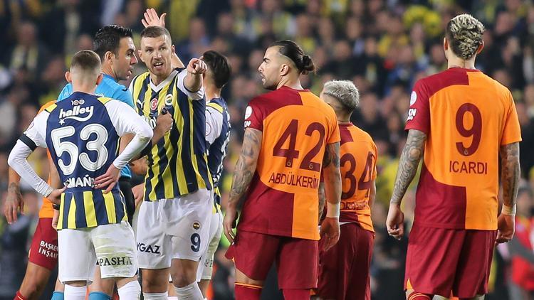 Fenerbahçeden Galatasaraya sert sözler: Sahaya çıkmadan her şey onlar için düzenleniyor | Süper Kupa için yabancı hakem istedik