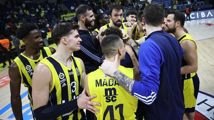 Fenerbahçe Beko, Jasikeviciusla ezip geçiyor