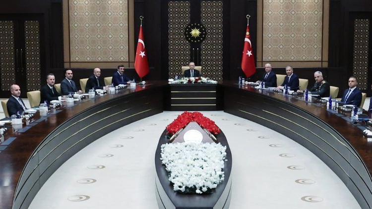 Savunma Sanayi Komitesi toplantısı sona erdi Türkiye uçak gemisi yapacak