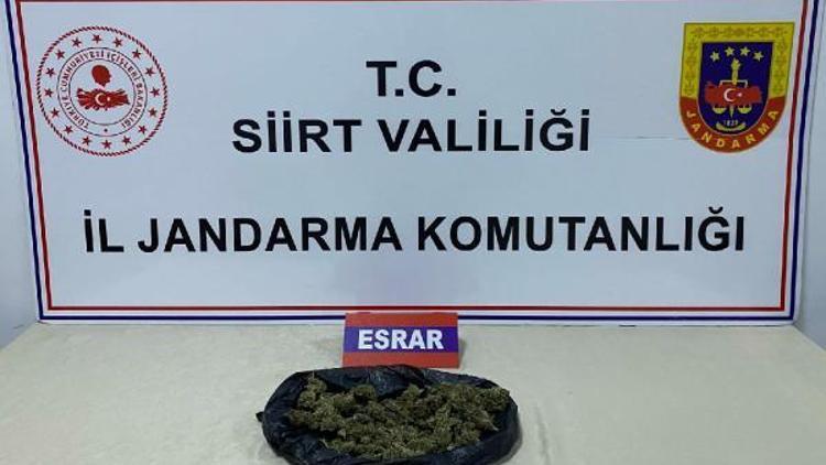 Siirt’te yol kontrolünde uyuşturucu ile yakalanan şüpheli, gözaltına alındı