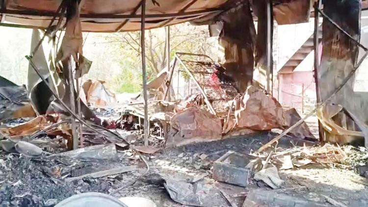 Kahreden yangın... Depremzede ailenin 2 çocuğu hayatını kaybetti