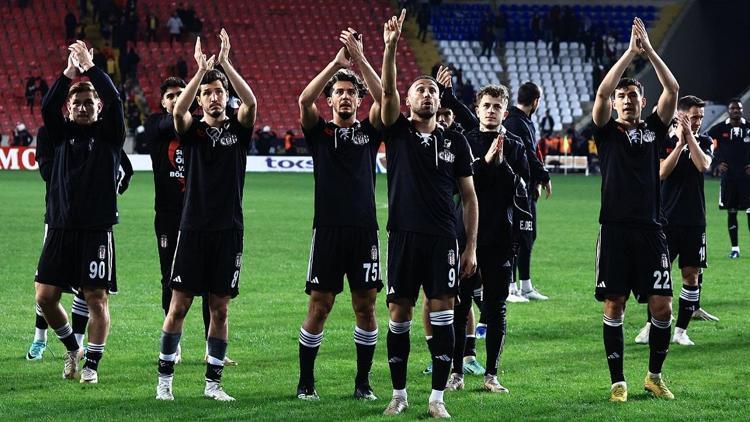 Beşiktaş, erteleme maçında Rizesporun konuğu oluyor