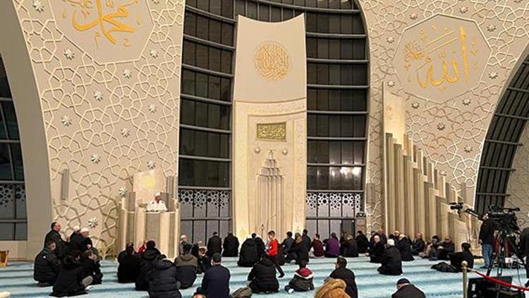 Köln DİTİB Merkez Camii’nde Regaib Kandili coşkusu