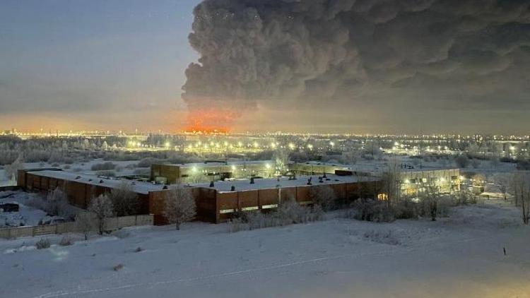 Rusyada dev yangın: 50 bin metrekarelik alana yayıldı