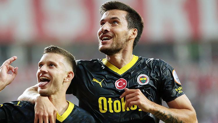 Umut Nayir için Fenerbahçe ile anlaştık