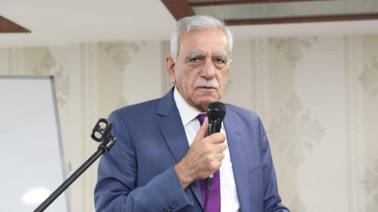 Ahmet Türk, adaylıktan ve aktif siyasetten çekildiğini duyurdu