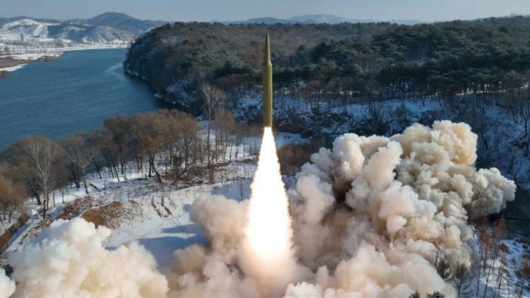 Kuzey Koreden hipersonik füze denemesi
