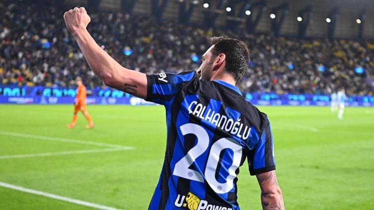Inter, İtalya Süper Kupası’nda finale çıktı Hakan Çalhanoğlu boş geçmedi...