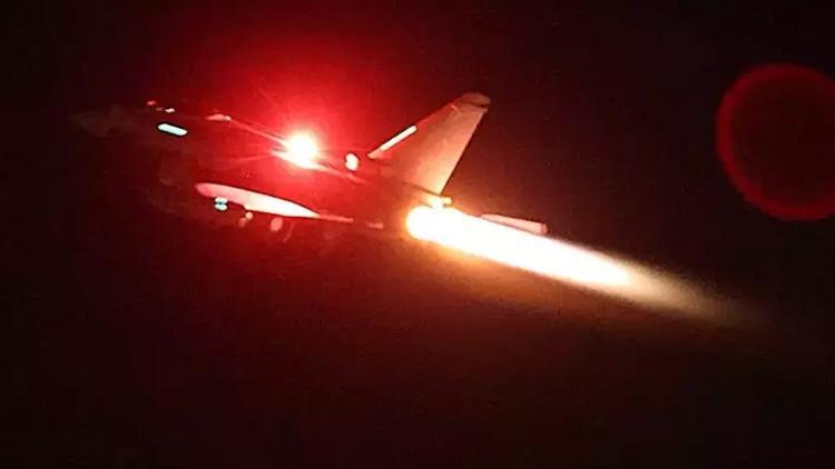 AFP: ABD ve İngiltereden Husilere hava saldırısı