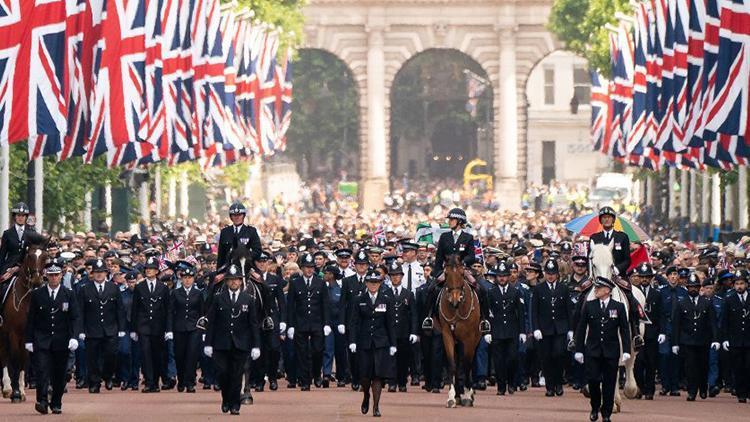 İngiliz polisine  en geniş kapsamlı güvenlik taraması