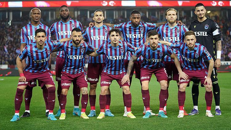 Trabzonsporda şampiyon kadro dağlıyor