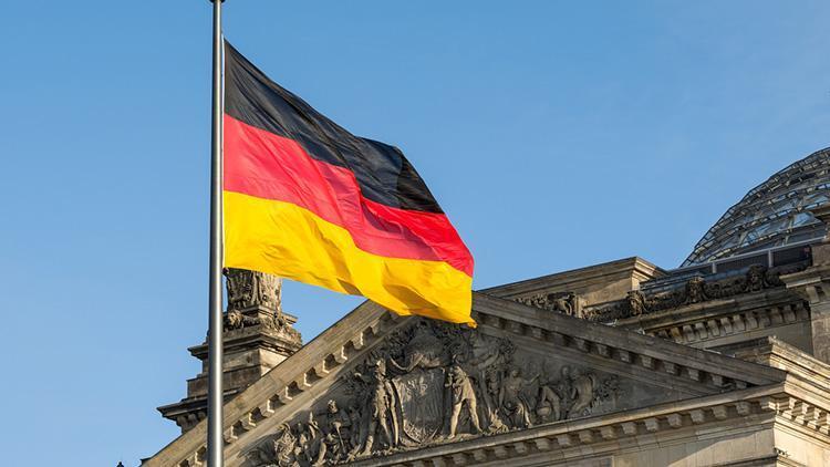 Almanya ekonomisi için kötü haber 2023 büyüme verileri açıklandı...