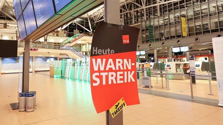 Berlin ve Kölnde havalimanları boş kaldı