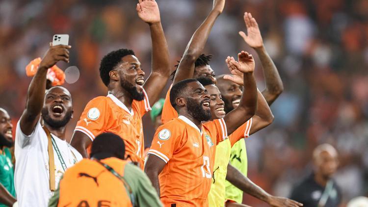 Afrika Kupasında finalin adı belli oldu: Nijerya-Fildişi Sahili