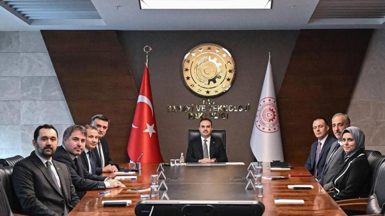 Bakan Kacır, TUA Yönetim Kuruluna atanan üyeleri kabul etti