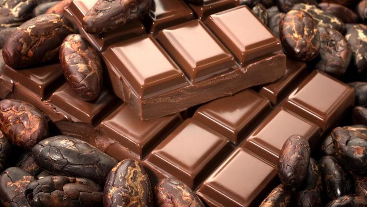 Çikolata dost mu düşman mı Doğru türünü seçtiğimizde çikolata sağlıklı bir atıştırmalık olabilir mi