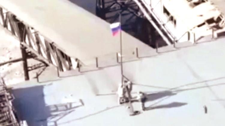 Rusya Avdivka’ya bayrak çekti