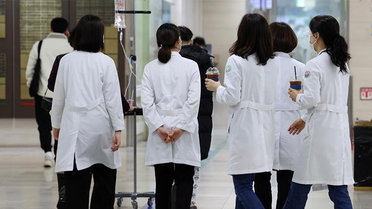 Güney Korede  bin 600’den fazla doktor grevde Ameliyatlar ertelendi