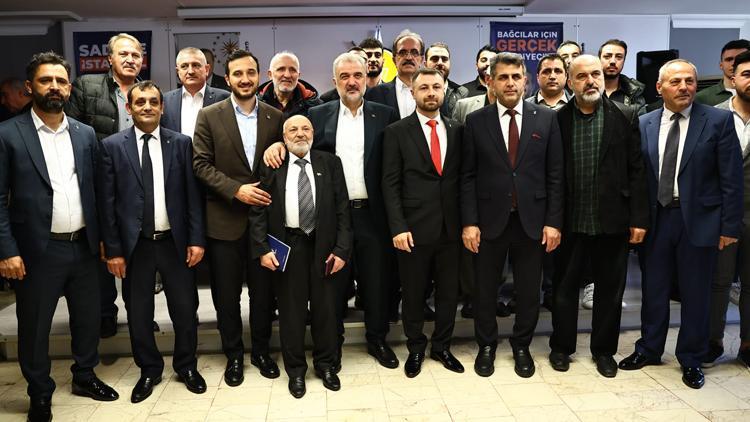 Bağcılarda Gelecek Partisinde toplu istifa AK Partiye katıldılar