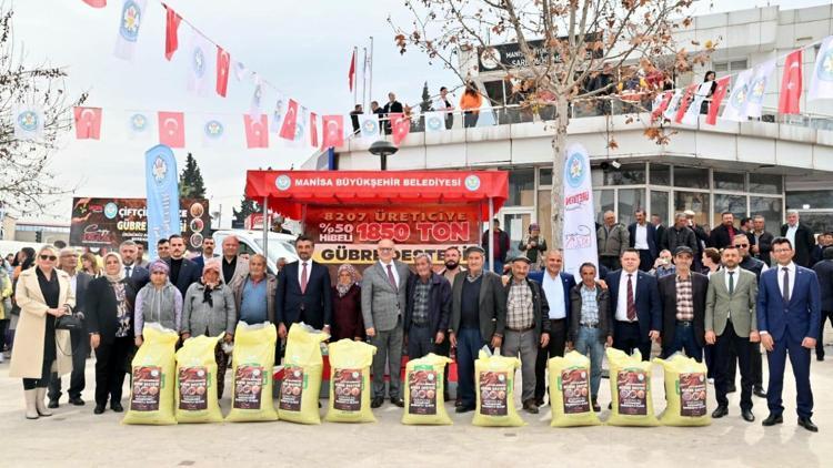 Sarıgölde 375 üreticiye 65 ton gübre desteği