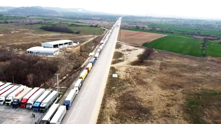 Bulgaristan Schengen nedeniyle kontrolleri sıkılaştırdı: 10 kilometrelik TIR kuyruğu oluştu