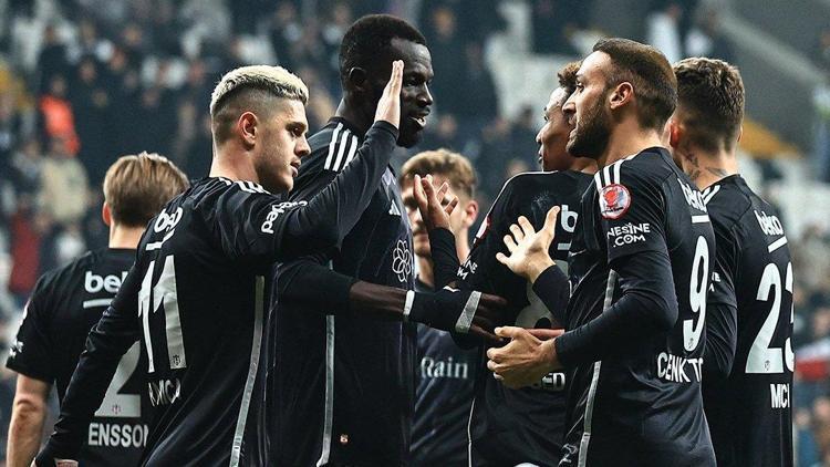 Beşiktaş, Galatasarayı konuk edecek Gedsonun yerine oynayacak isim...
